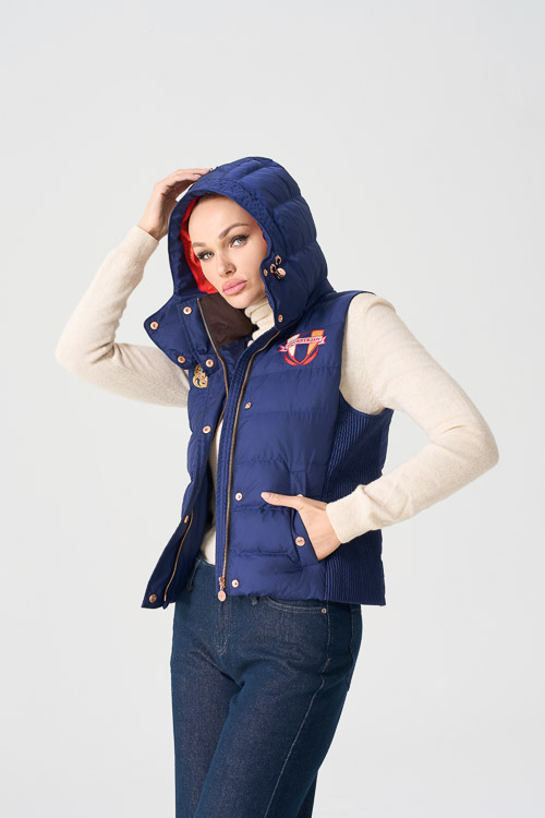 Equestrian set